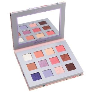 Nabla Soul Blooming palette